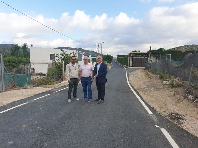 El Diputado de Obras Públicas en funciones, José Maria Villegas ha visitado Campotéjar (DIPGRA)