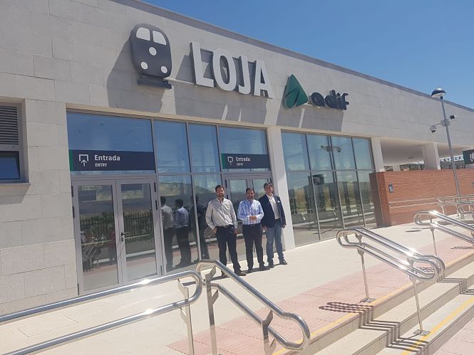 Joaquín Camacho, Alcalde de Loja en la estación de trenes (AYTO. LOJA) 