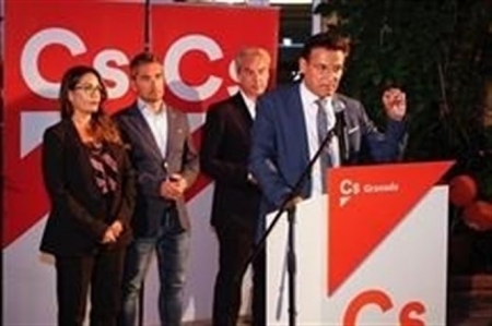 Luis Salvador durante un acto en la pasada campaña electoral (CS) Luis Salvador durante un acto en la pasada campaña electoral (CS)