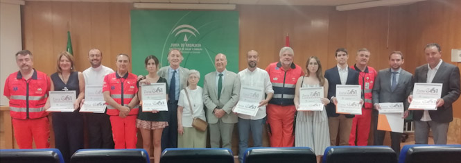 El Delegado de Salud, Indalecio Sánchez - Montesinos ha entregado los galardones (JUNTA) 