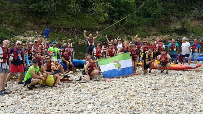 un reciente viaje organizado por el Ayuntamiento de Cúllar Vega a Asturias (descenso del Río Sella)(AYTO. CÚLLAR VEGA)
