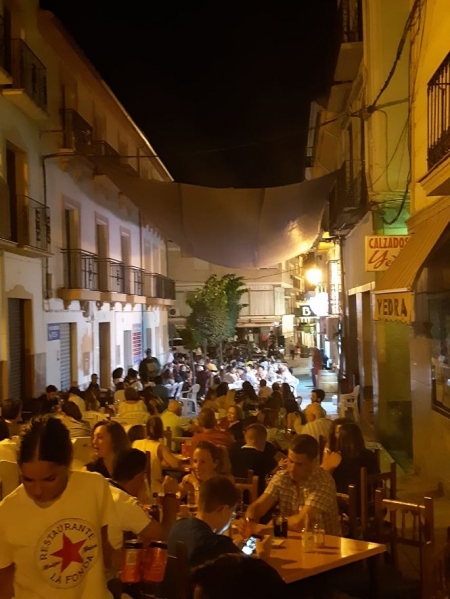 Las calles de Montefrio llenas de gente (AYTO. MONTEFRIO) Las calles de Montefrio llenas de gente (AYTO. MONTEFRIO)