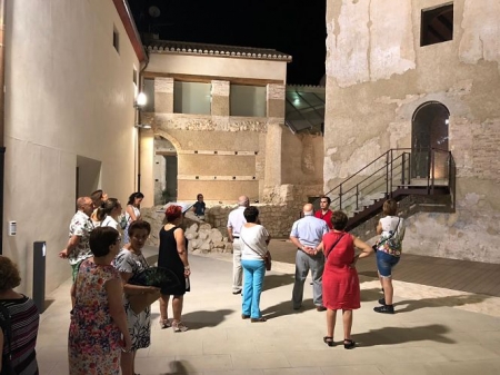 Vecinos de Huétor Tájar durante un viaje (AYTO. HUÉTOR TÁJAR) Vecinos de Huétor Tájar durante un viaje (AYTO. HUÉTOR TÁJAR)