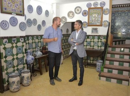 Manuel Olivares ha visitado la Fundación Fajalauza (AYTO. GRANADA) Manuel Olivares ha visitado la Fundación Fajalauza (AYTO. GRANADA)