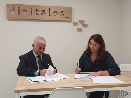 Firma del convenio entre OnTech Innovation y DigitalES (ON GRANADA) Firma del convenio entre OnTech Innovation y DigitalES (ON GRANADA)