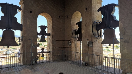 Las campanas repicarán en Guadix (GUADIX POR EL TREN) Las campanas repicarán en Guadix (GUADIX POR EL TREN)