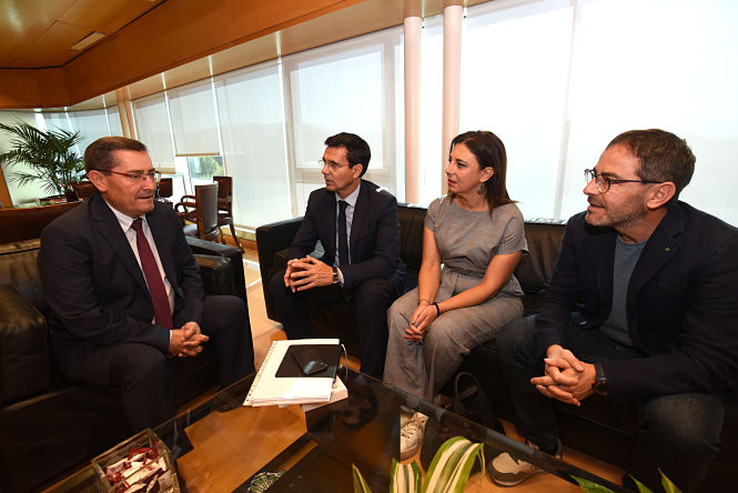 El Grupo Municipal socialista ha visitado a José Entrena (PSOE)