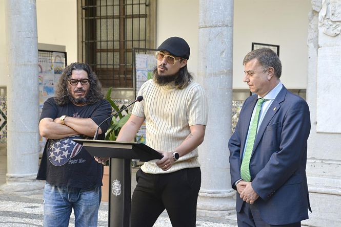 Dellafuente y Raimundo Amador han presentado el festival Red Bull (JAVIER ALGARRA)