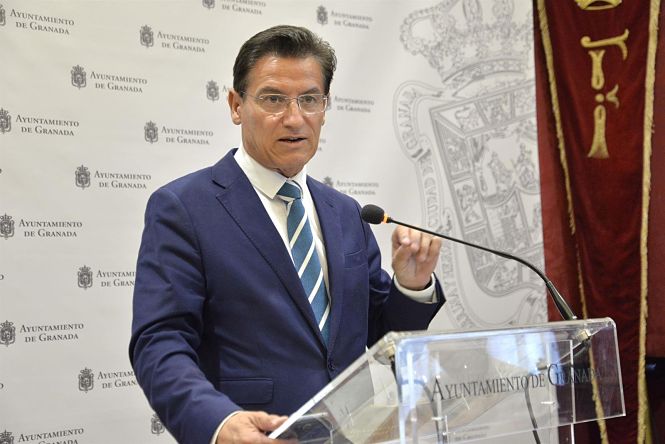 Luis Salvador, alcalde de Granada (AYTO. GRANADA)