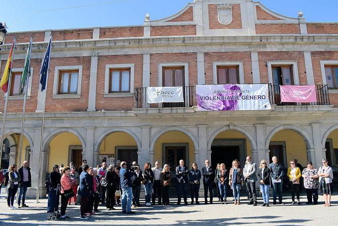 Concentración en Albolote contra la violencia de género (AYTO. ALBOLOTE) 