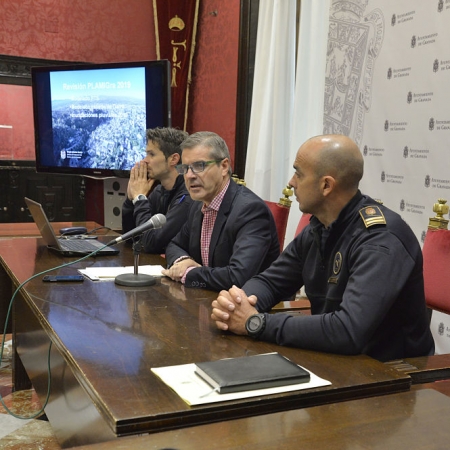 El Concejal de Seguridad, César Díaz ha presentado el nuevo plan Municipal de inudnaciones (JAVIER ALGARRA) El Concejal de Seguridad, César Díaz ha presentado el nuevo plan Municipal de inudnaciones (JAVIER ALGARRA)
