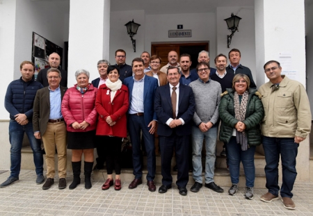 José Entrena se ha reunido con alcaldes de la Comarca de Baza y Huéscar (R. MARTÍNEZ / DIPGRA) José Entrena se ha reunido con alcaldes de la Comarca de Baza y Huéscar (R. MARTÍNEZ / DIPGRA)