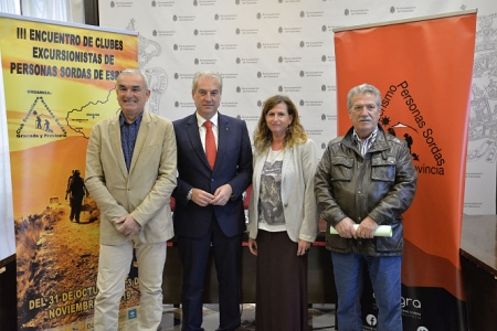 Presentación del III encuentro de clubes de personas sordas (JAVIER ALGARRA) Presentación del III encuentro de clubes de personas sordas (JAVIER ALGARRA)