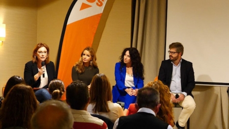 Fran Hervías ha participado en la mesa `Mujeres` (CS) 