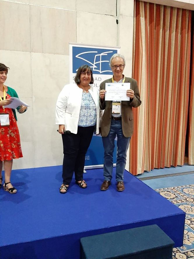 María José Sánchez Pérez profesora de la EASP entrega los premios Emilio Perea (EASP)