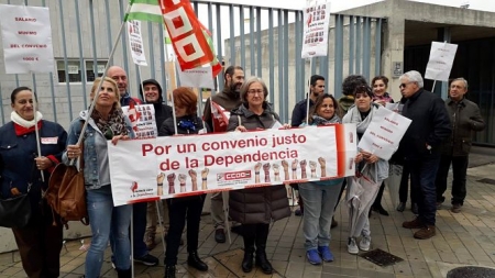 Concentración en las puertas de la CGE (CCOO) Concentración en las puertas de la CGE (CCOO)