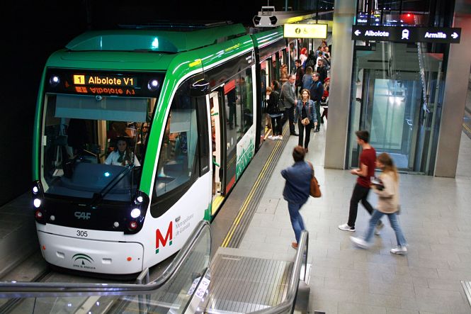 El Metro en la estación de Recogidas (JUNTA)