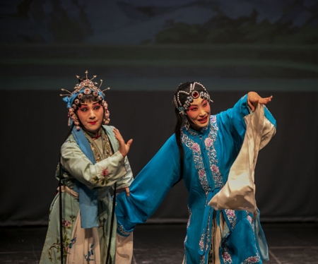 `Opera de Pekín` actuó en Granada (INSTITUO CONFUCIO) `Opera de Pekín` actuó en Granada (INSTITUO CONFUCIO)