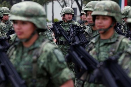 Militares