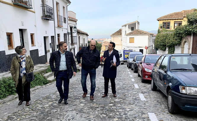 Miembros del PSOE en la Cuesta de la Alhabaca (PSOE)