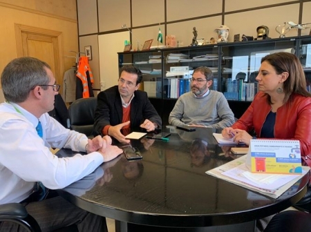 Miembros del PSOE se han reunido con la dirección del aeropuerto (PSOE) Miembros del PSOE se han reunido con la dirección del aeropuerto (PSOE)