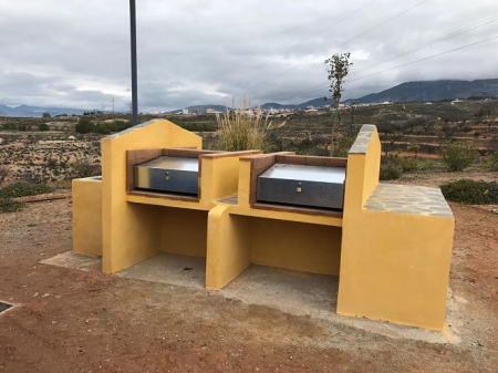 Nueva zona de barbacoas de Gójar (AYTO. GÓJAR) Nueva zona de barbacoas de Gójar (AYTO. GÓJAR)