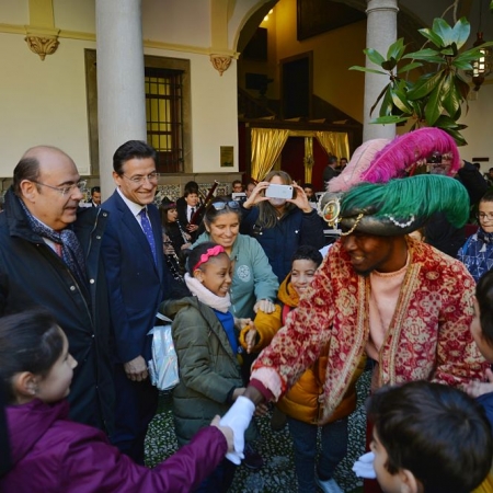El Cartero Real ya está en el Patio del Ayuntamiento (AYTO. GRANADA)