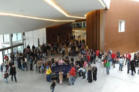 Imagen de la sala de recepción de visitantes del Parque de las Ciencias de Granada (PARQUE DE LAS CIENCIAS) Imagen de la sala de recepción de visitantes del Parque de las Ciencias de Granada (PARQUE DE LAS CIENCIAS)
