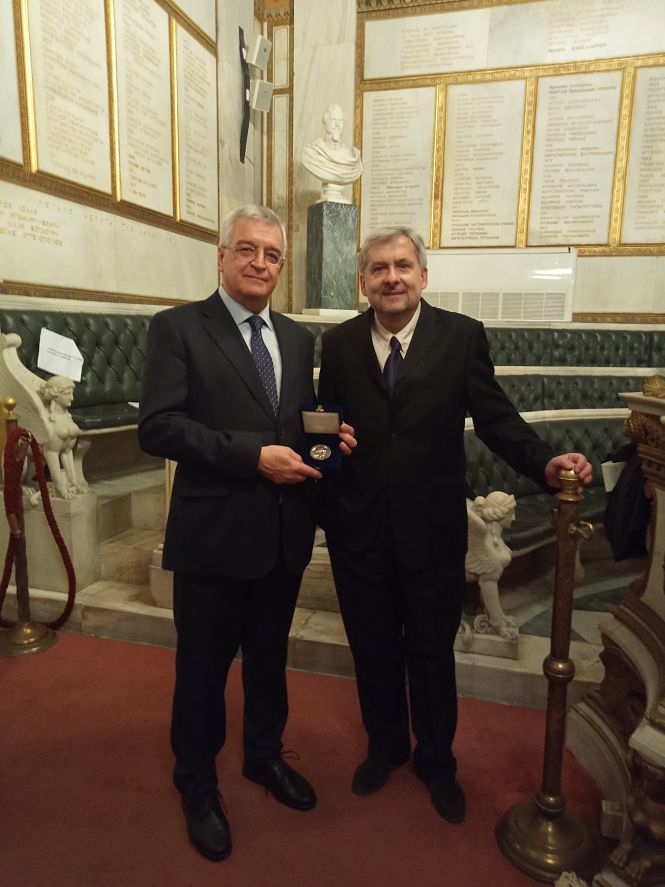 El prof. Moschos Morfakidis y el embajador de Grecia en España, D. Ioannis Tzovas (UGR)