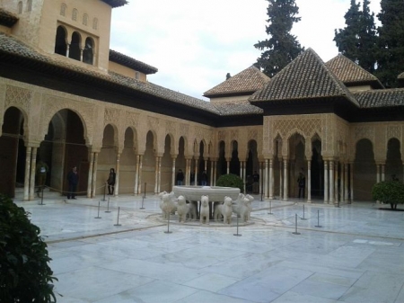 Patio de los Leones de la Alhambra 