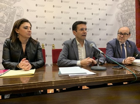 Francisco Cuenca en rueda de prensa (PSOE) Francisco Cuenca en rueda de prensa (PSOE)