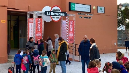 Campaña de concienciación en los colegios (AYTO. ALMUÑÉCAR) Campaña de concienciación en los colegios (AYTO. ALMUÑÉCAR)