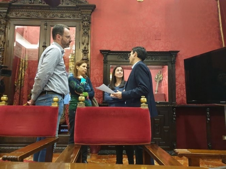 Francisco Cuenca con el comité de empresa de la EASP (PSOE) Francisco Cuenca con el comité de empresa de la EASP (PSOE)