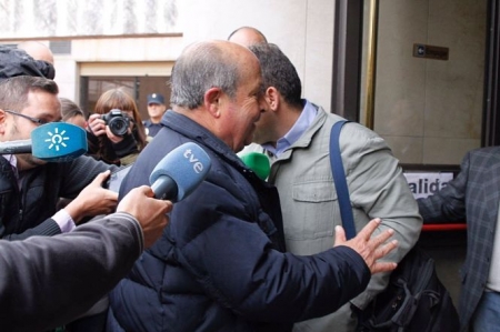 El exalcalde de Granada José Torres Hurtado a su llegada a los juzgados (EUROPA PRESS) El exalcalde de Granada José Torres Hurtado a su llegada a los juzgados (EUROPA PRESS)