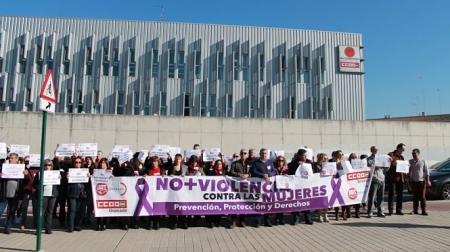 Concentración sindical para condenar el crimen machista del Zaidín (CCOO) Concentración sindical para condenar el crimen machista del Zaidín (CCOO)