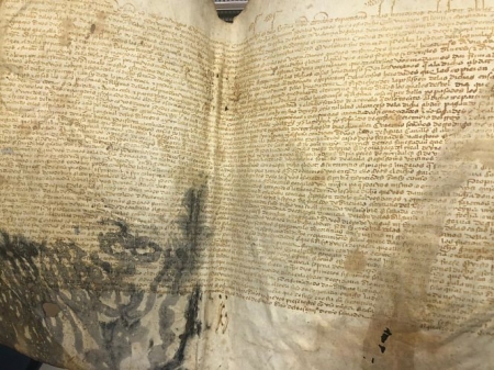 Carta de 1491 que va a ser restaurada (AYTO. ALMUÑÉCAR) Carta de 1491 que va a ser restaurada (AYTO. ALMUÑÉCAR)