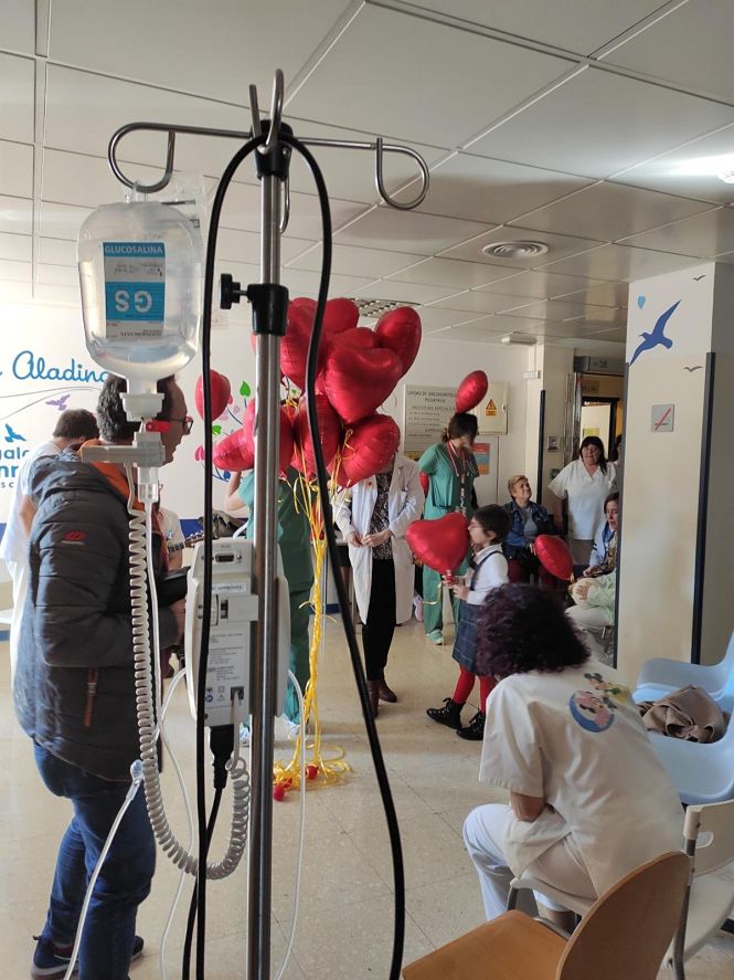 Imagen de la celebración del `Día Internacional del Menor con Cáncer` en el Hospital Universitario Virgen de las Nieves de Granada (JUNTA DE ANDALUCÍA)