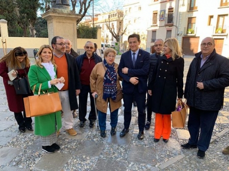 Luis Salvador ha visitado el barrio de El realejo (JAVIER ALGARRA) Luis Salvador ha visitado el barrio de El realejo (JAVIER ALGARRA)