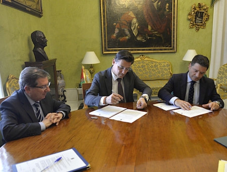 Imagen de la firma de laoperación de confirming (JAVIER ALGARRA) Imagen de la firma de laoperación de confirming (JAVIER ALGARRA)