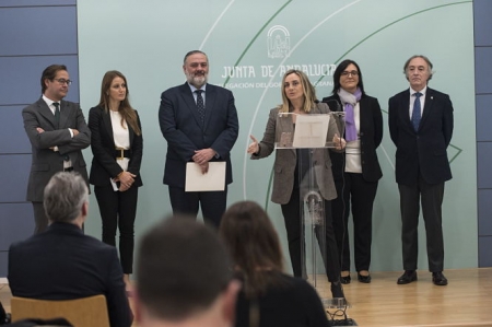 Pablo García y Marifrán Carazo presidirán el acto de entrega de las Banderas de Andalucía (JUNTA) Pablo García y Marifrán Carazo presidirán el acto de entrega de las Banderas de Andalucía (JUNTA)