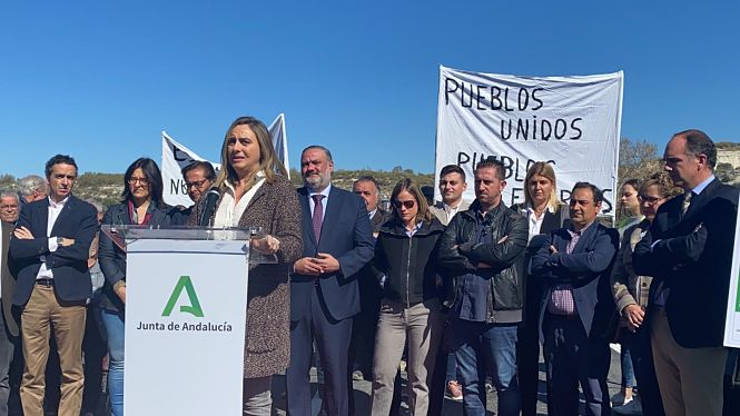 Marifrán Carazo ha inaugurado el nuevo Puente de Baza (JUNTA) 
