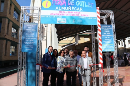 Imagen de la inauguración de la Feria Outlet (AYTO. ALMUÑECAR) Imagen de la inauguración de la Feria Outlet (AYTO. ALMUÑECAR)
