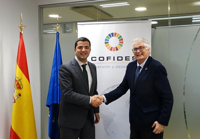 Acuerdo entre Greening y Cofides para facilitar la implantación de la primera en México (COFIDES) 