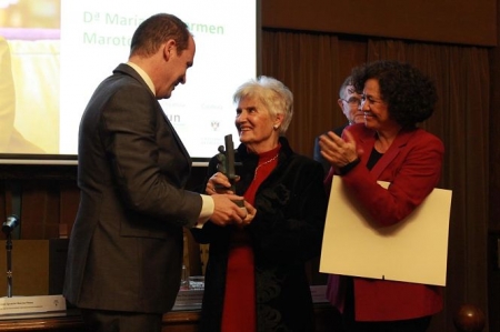 Concesión del premio UNIA Concha Caballero a la microbióloga Carmen Maroto (UNIA) Concesión del premio UNIA Concha Caballero a la microbióloga Carmen Maroto (UNIA)