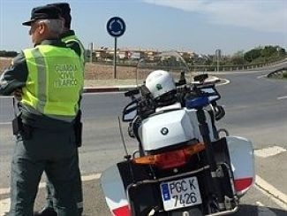 Guardia Civil de tráfico (GUARDIA CIVIL) Guardia Civil de tráfico (GUARDIA CIVIL)