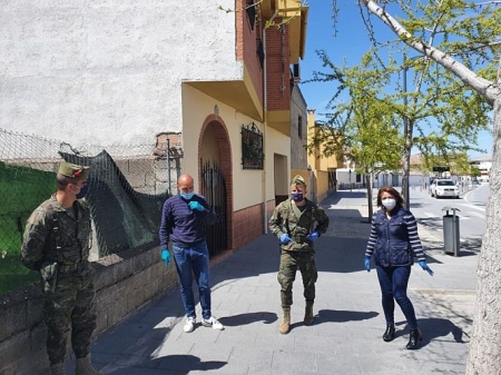 Legionarios durante la visita a Otura (AYTO. OTURA) Legionarios durante la visita a Otura (AYTO. OTURA)