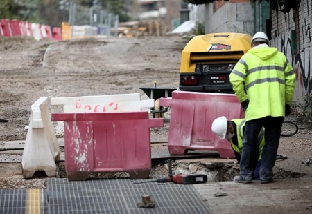 Varios obreros trabajan en unas obras (EDUARDO PARRA - EUROPA PRESS) Varios obreros trabajan en unas obras (EDUARDO PARRA - EUROPA PRESS)