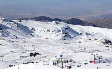 Vista panorámica de Sierra Nevada (JUNTA) Vista panorámica de Sierra Nevada (JUNTA)