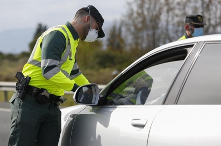 Controles de la Guardia Civil en Granada durante el puente de Semana Santa (ÁLEX CÁMARA / EUROPA PRESS) Controles de la Guardia Civil en Granada durante el puente de Semana Santa (ÁLEX CÁMARA / EUROPA PRESS)