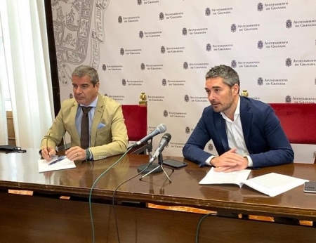 Los portavoces del equipo de gobierno local de Granada, César Díaz y Manuel Olivares (AYUNTAMIENTO)